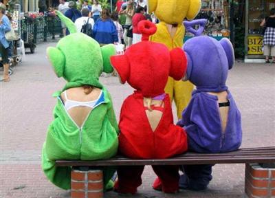 ya sé qué hay dentro de los Teletubbies!