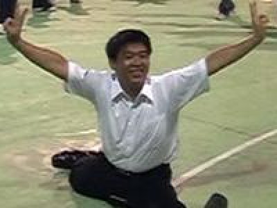 Chino descubre que la Mujer Ideal que encontró en Internet era un Varón