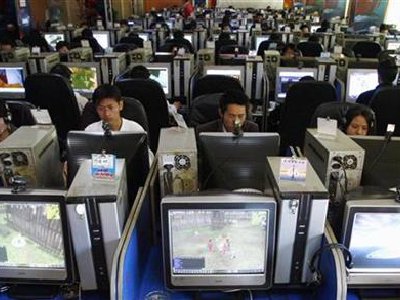 Hombre muere en China tras pasar 3 días conectado