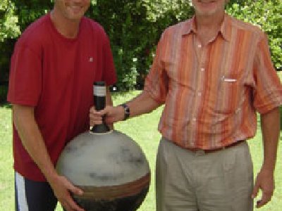 Chilenos encuentran una Boya perdida de Nueva Zelanda