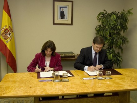 CNI y Microsoft firman acuerdo de Cooperación
