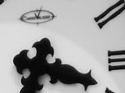 Porqué las agujas del Reloj no giran hacia el otro lado?