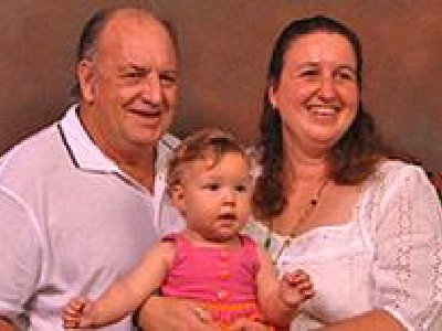 Un padre y su hija se unen para formar familia