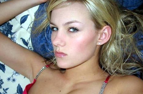 Perfil rubia de la camara digital facebook Perfil rubia de la camara digital facebook