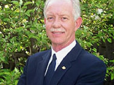 Capitán que salva el vuelo en el Hudson es éxito en Facebook