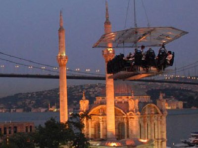 Dinner in The Sky: Un restaurante en lo alto del cielo