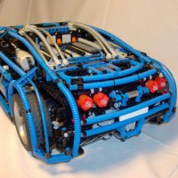 Imagen del Bugatti Veyron 2 construido con Legos