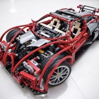Imagen del Bugatti Veyron 4 construido con Legos
