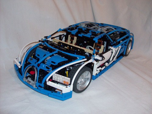 Imagen del Bugatti Veyron 1 construido con Legos Imagen del Bugatti Veyron 1 construido con Legos