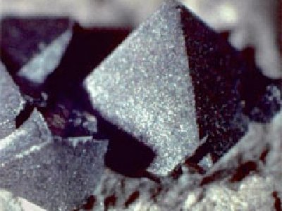 Cristales especiales podrían almacenar 1 exabyte de datos