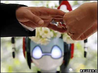 Japoneses dieron el sí ante un robot