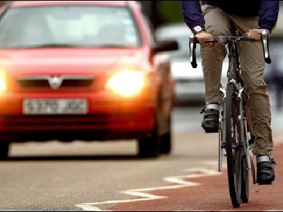 Beneficios y riesgos de andar en bicicleta