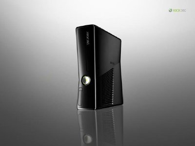 Microsoft presenta la nueva consola Xbox 360 Slim