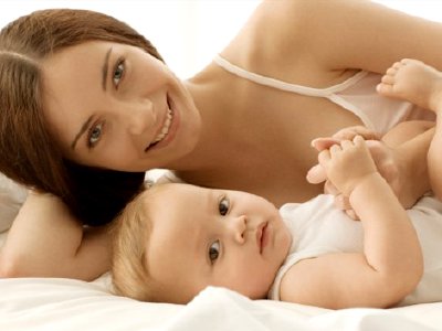 Bebés con amor materno = preparación contra el estrés en la madurez