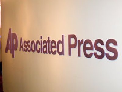 Google renueva su contrato con AP para retransmitir sus noticias