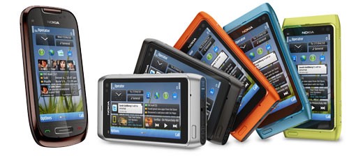 Nokia C7 (izquierda) y Nokia N8 (derecha)