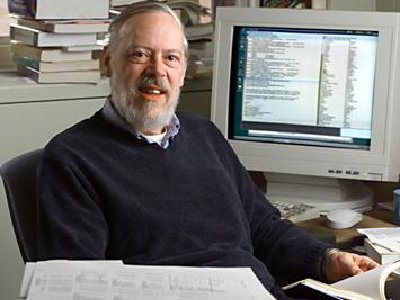 Falleció Dennis Ritchie, creador del lenguaje C y cofundador de UNIX