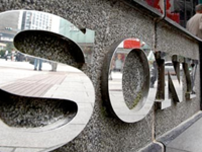 Anonymous amenaza a Sony por apoyar a SOPA