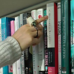 fingerreader_pic2