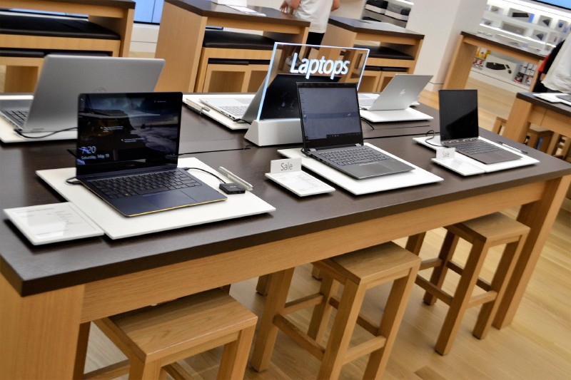 Equipos precargados con Windows 11 25H2 comenzarán a llegar a las tiendas esta temporada navideña