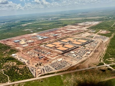Impacto energético de OpenAI: sus centros de datos podrían consumir más energía que Nueva York