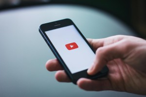 Youtube acordó pagar 22 millones de dólares
