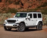 Falla en actualización OTA deja sin potencia a Jeep Wrangler 4xe en medio de la carretera